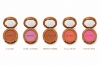 صورة Coral Peach Velvet Blusher